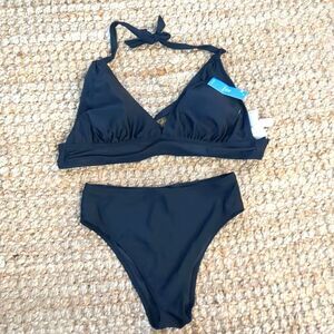 Mixed Brands Busty Ladies Classic Black Tie Top XL Cheeky Bottoms Med